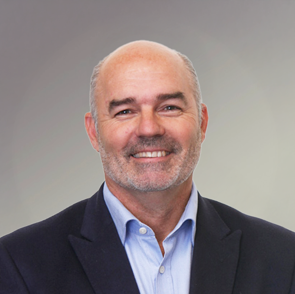 Simon Newnes (grad bg)